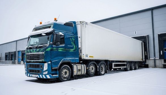 Top Tips For HGV Drivers To Stay Warm On Winter Runs